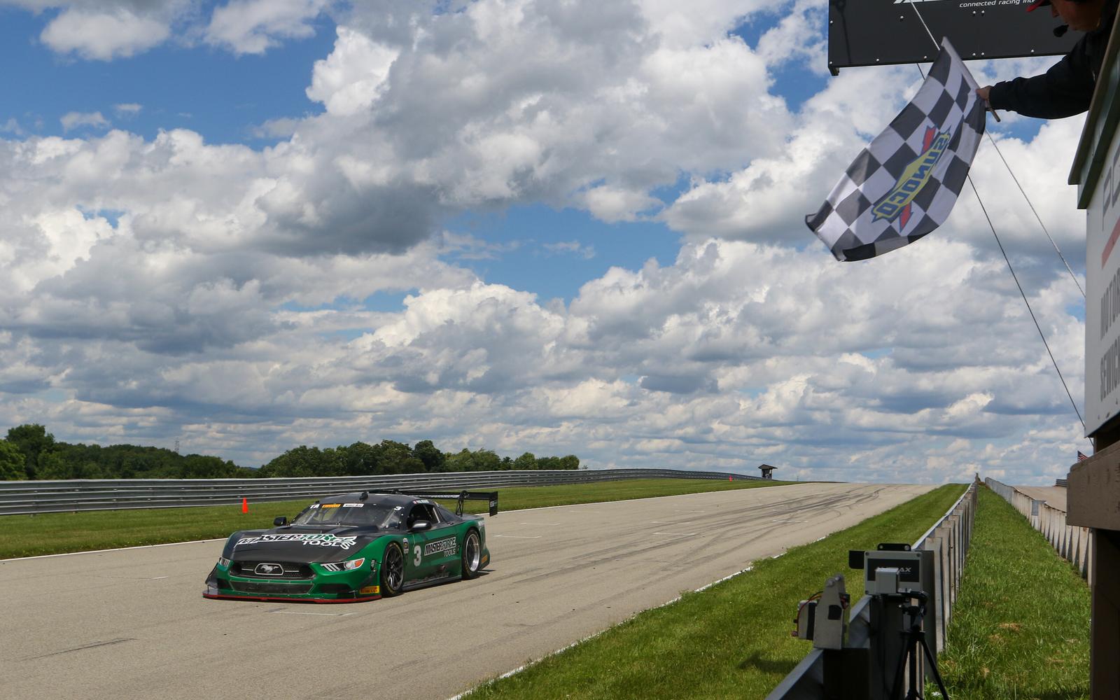 Paul Menard Goes Back-To-Back with Win at Pitt Race, Third Victory of 2024